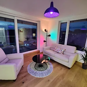 Neu - Penthouse Flat Carolina In Stadt Apartment